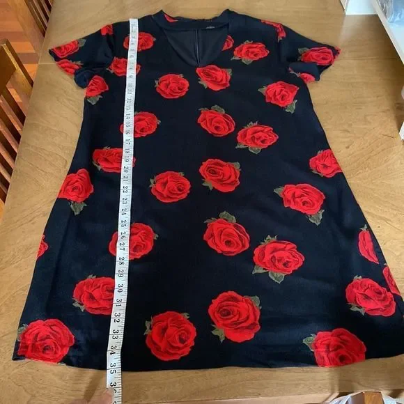 Sanctuary Red & Black Rose Print Madeline Tunic Dress Size Large - Picture 9 of 9